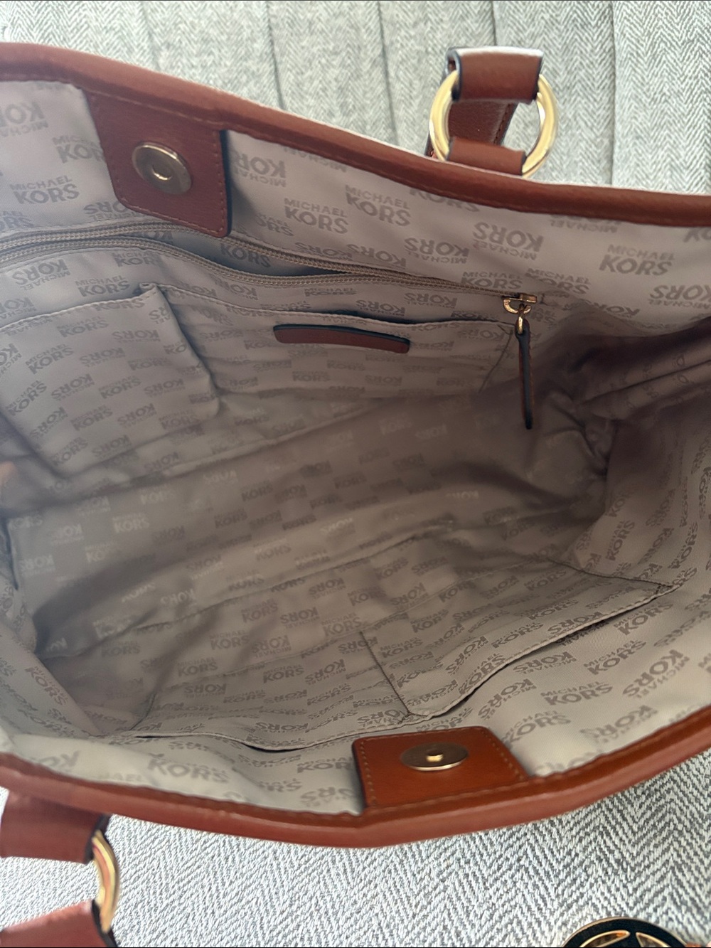 Michael Kors Tote - Picture 14 of 16